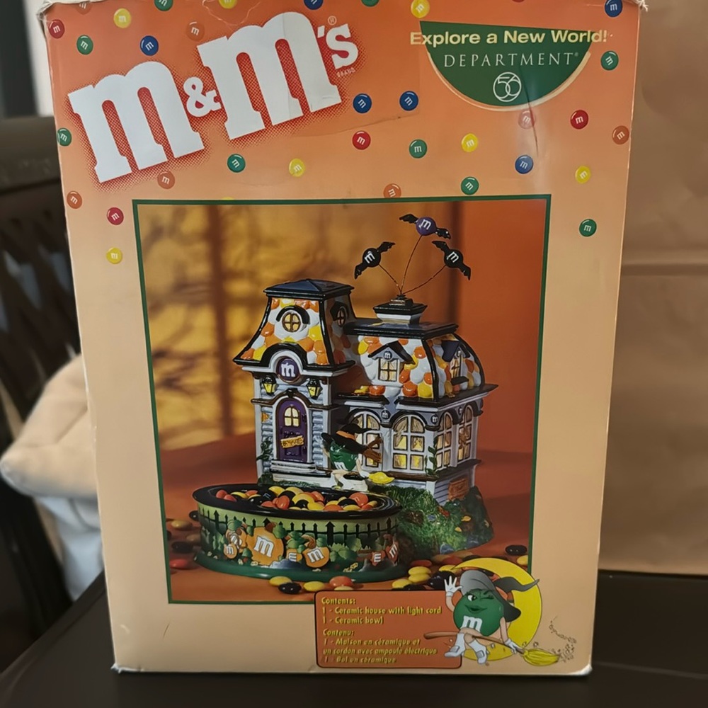 Department 56 Spooky Lighted House & Candy Dish with Green Mrs. M&M